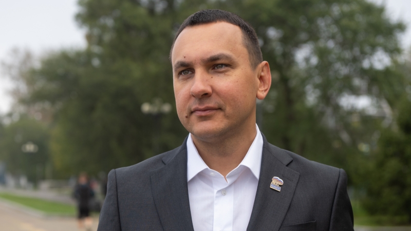 Максим Иванов