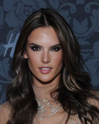 Алессандра Амбросио